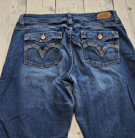 LEVIS womens 529 Curvy Boot Cut size 12M Medium wash jeans - Picture 3 of 9